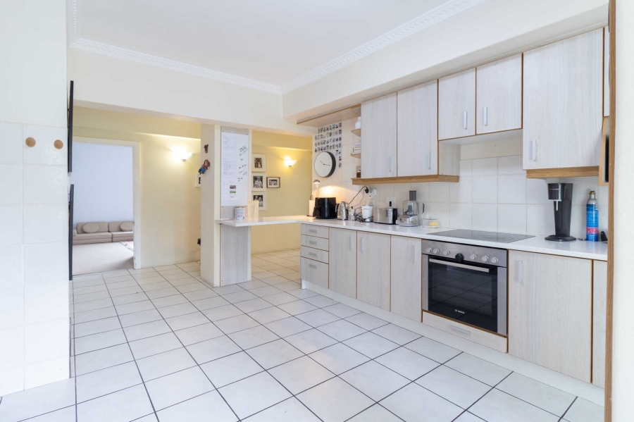2 Bedroom Property for Sale in Mouille Point Western Cape